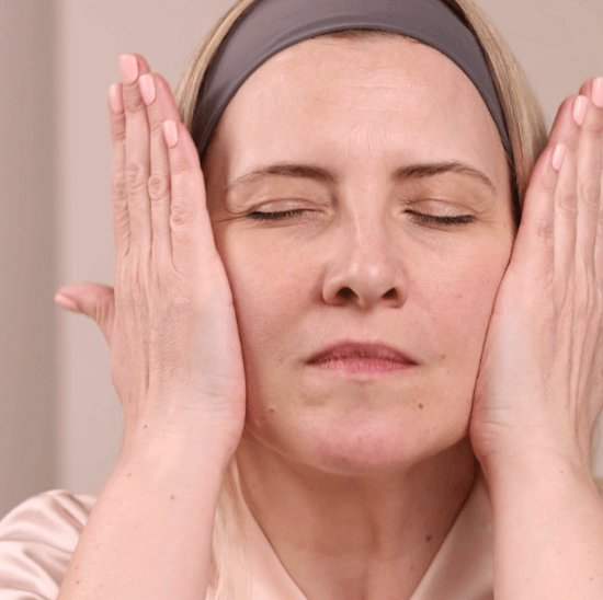 Sérum booster à l'arnica pour apaiser la peau