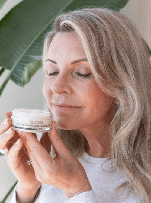 Crème de nuit anti-âge au monoï pour le visage et le cou