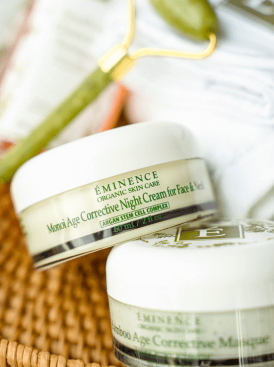 Crème de nuit anti-âge au monoï pour le visage et le cou